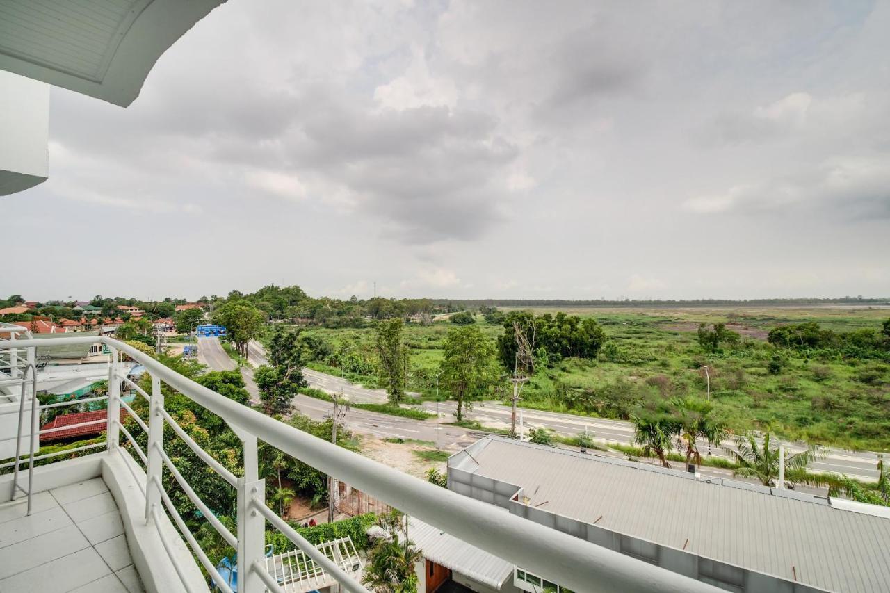 Capital O 998 The Magnolias Pattaya Boutique Resort Nong Prue Extérieur photo